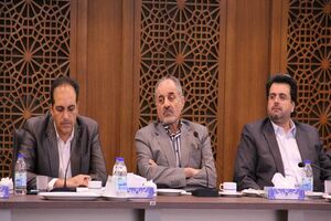 برای توسعه صادرات در شرایط تحریم راهی جز رفع خود تحریمی ها نیست