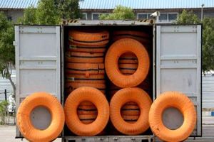 توقیف 3 محموله  لاستیک قاچاق در سمیرم