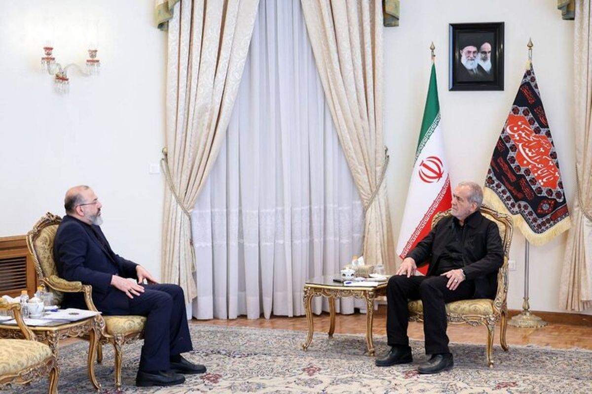 رئیس دیوان محاسبات کشور و مسعود پزشکیان