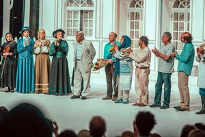 بازگشت موفق حمید امجد / «سه خواهر و دیگران» با استقبال مخاطب آغاز شد