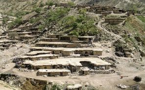 چرا معاون رئیس‌جمهور به محروم‌ترین شهرستان چهارمحال و بختیاری سفر نکرد؟