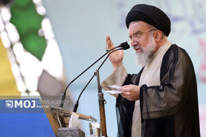 حق مردم است که مسئولان برای حل مشکلات اقتصادی جهادی کار کنند