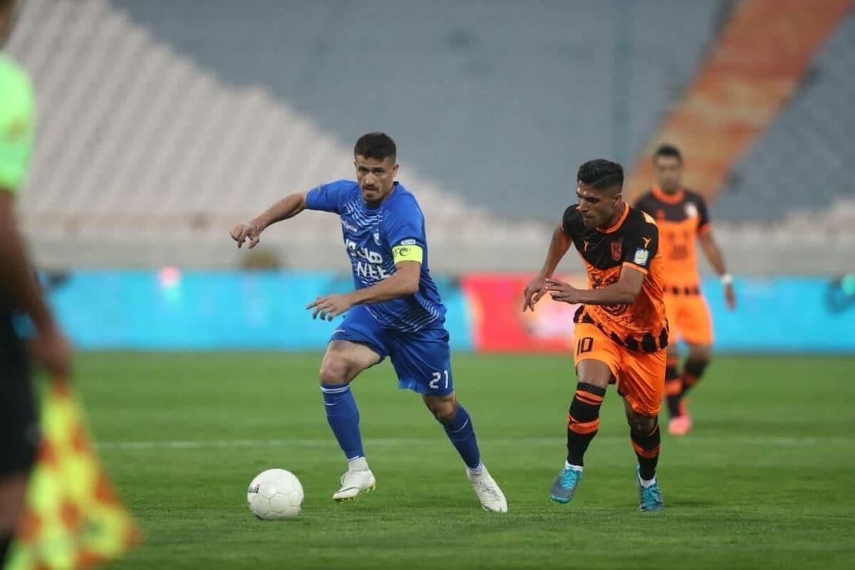 استقلال و مس