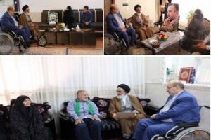 شهدای منا،‌ دفاع مقدس و مدافعان حرم از بهترین نمونه های ایثارگری هستند.