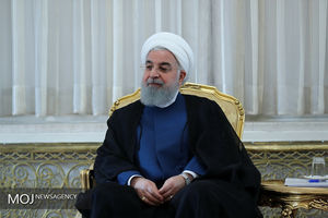 دولت همه توان خود را برای کاهش مشکلات بکار خواهد بست/ مطمئنا آمریکا در این توطئه جدید علیه ایران پیروز نخواهد شد