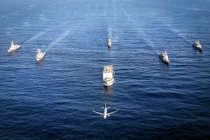 متحدان آمریکا در کنار چین گشت‌زنی دریایی کردند