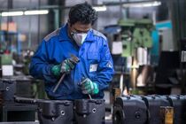 دیه کارگران فوت‌ شده براثر کرونا به عهده کارفرما است