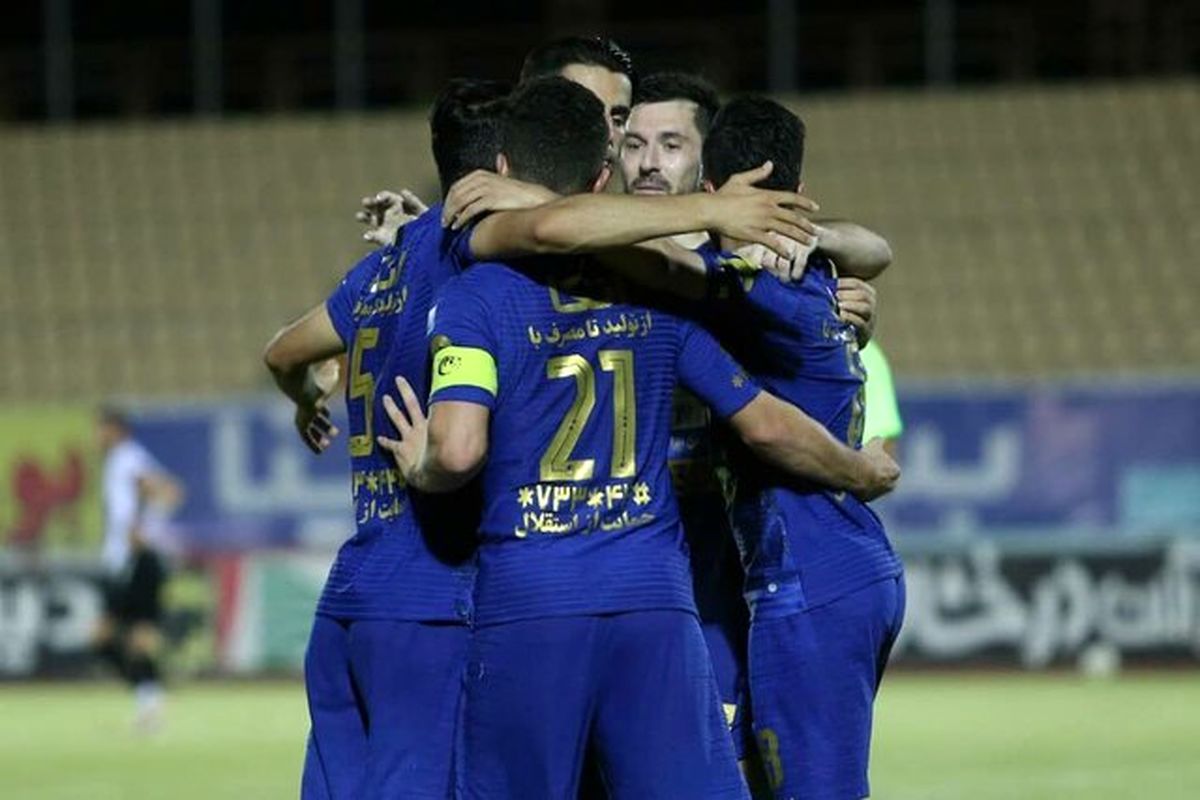 بازی استقلال و شاهین