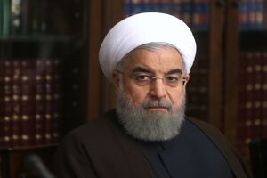 اعتراض نمایندگان به حسن روحانی در حین سخنرانی