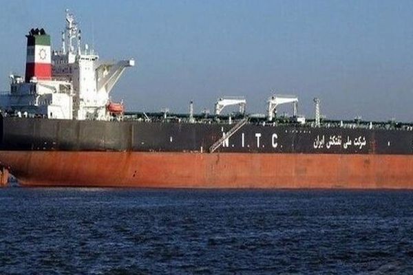 نفتکش ایرانی «هیوج» محاصره آمریکا را پشت سر گذاشت