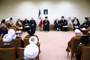 در قبال مسائل فرهنگی و معیشت مردم به شدت مسوول هستیم