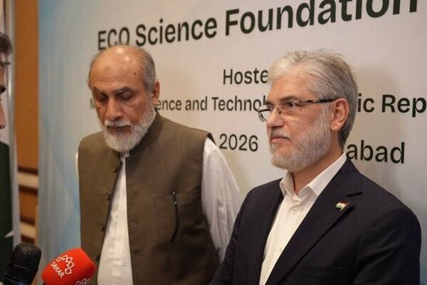 تهران و اسلام‌آباد بر توسعه تبادل دانشجو و بورس‌های تحصیلی تاکید کردند