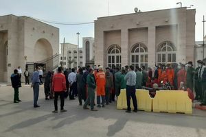 سفره‌های خالی کارگران شهرداری بندرعباس در ماه رمضان