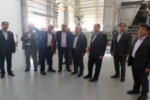 بازدید مدیران بانک ملی ایران از چند واحد تولیدی و پروژه صنعتی استان یزد