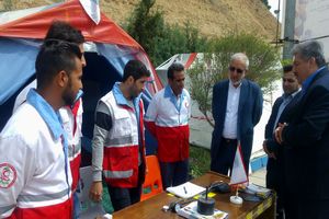 مجلس و دولت باید به جوانان جمعیت هلال احمر خدمات ارائه دهند