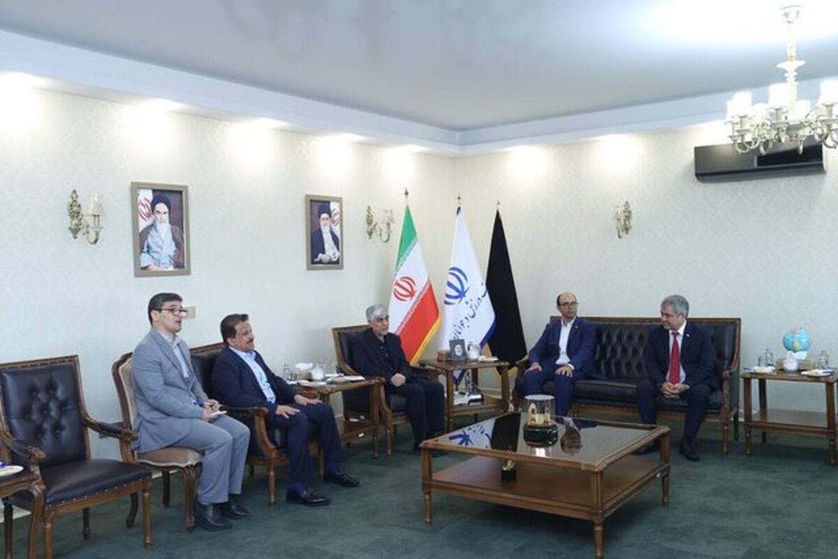 وزیر ورزش و جوانان و رئیس فدراسیون بین‌المللی کوراش