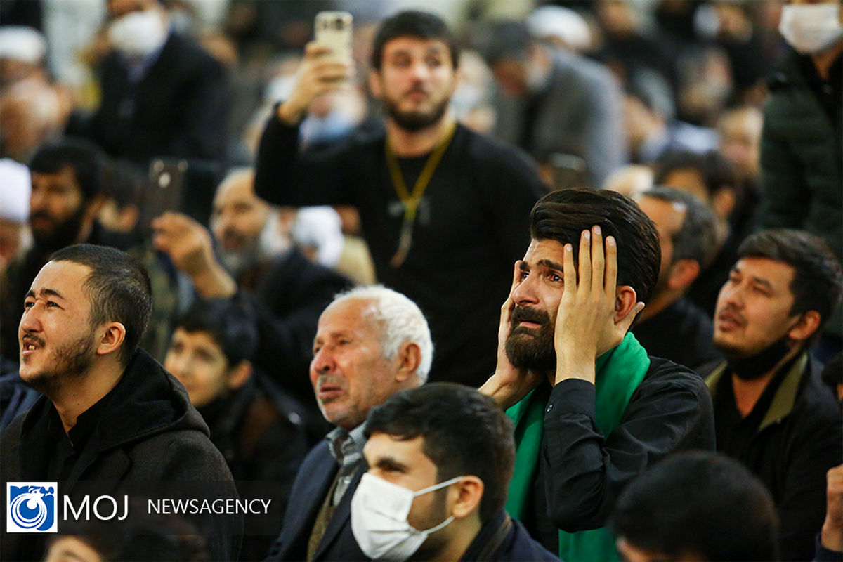 محفل عزاداری ایام فاطمیه در حرم کریمه اهل‌ بیت(س)