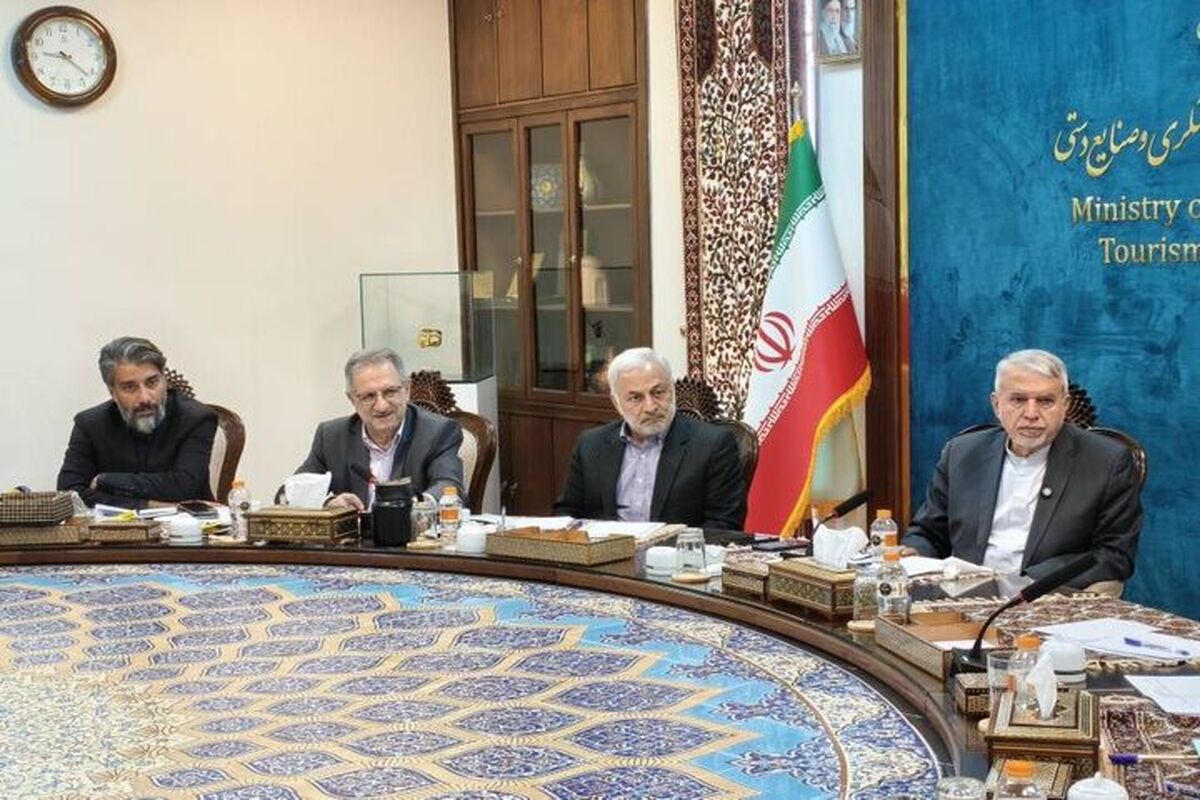 وزیر میراث فرهنگی