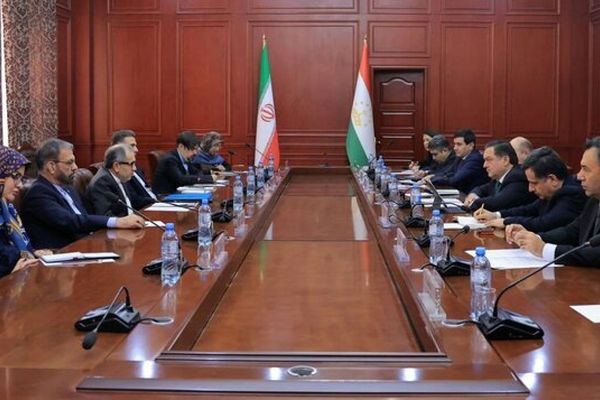 سومین نشست رایزنی‌های سیاسی ایران و تاجیکستان در دوشنبه برگزار شد