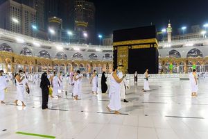 گرفتن عکس و فیلم در خانه خدا ممنوع