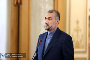  جمهوری اسلامی ایران، امنیت دریانوردی را برای تجارت خارجی مهم می‌داند