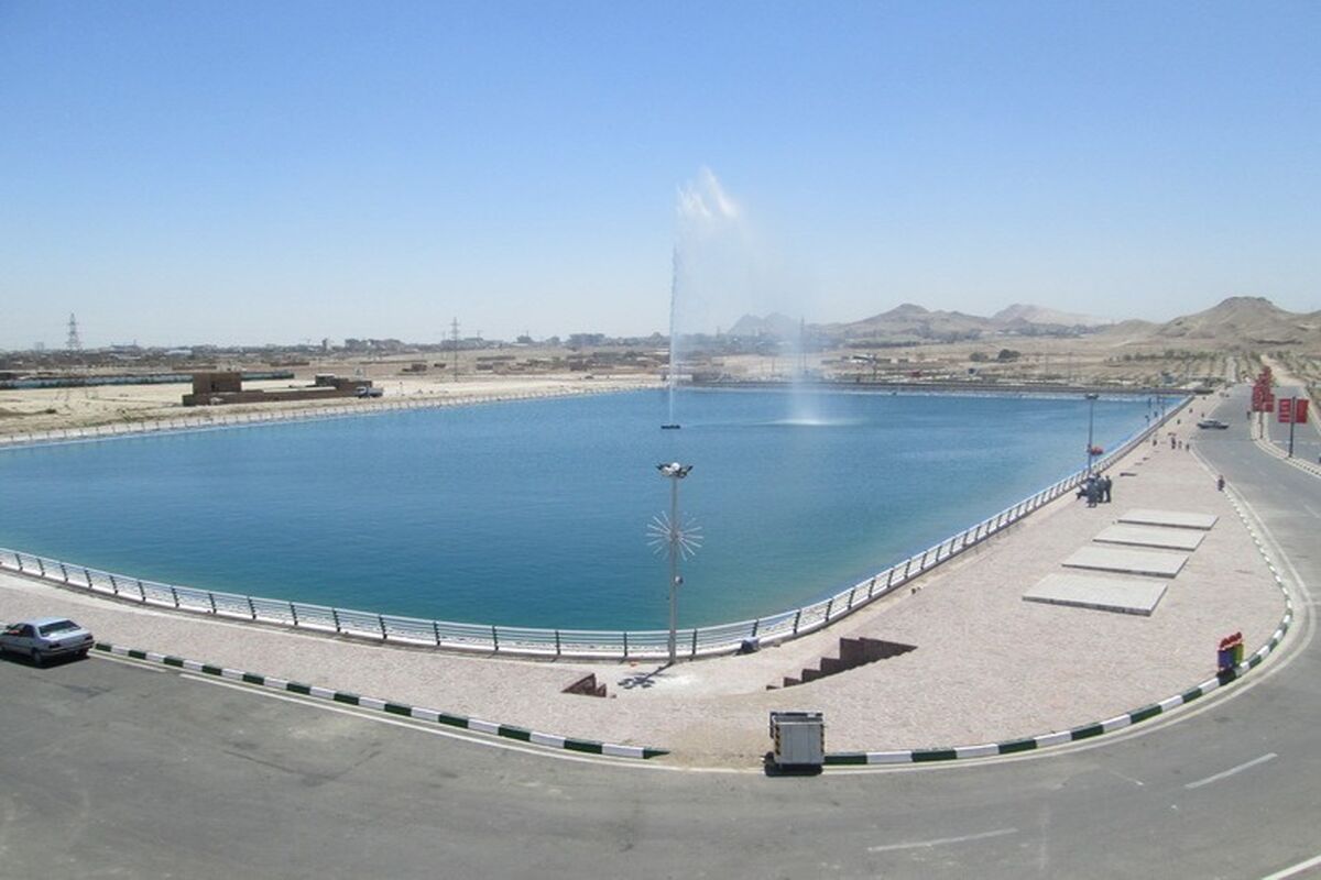  دریاچه بوستان جوان قم