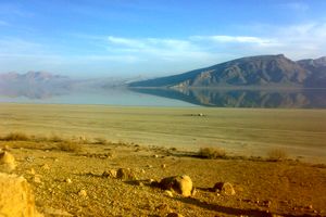 نمایندگان برای نجات دریاچه بختگان تذکر دادند