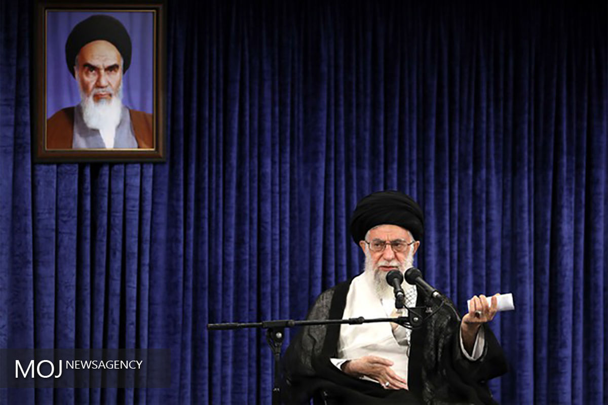 دیدار مسئولان با مقام معظم رهبری