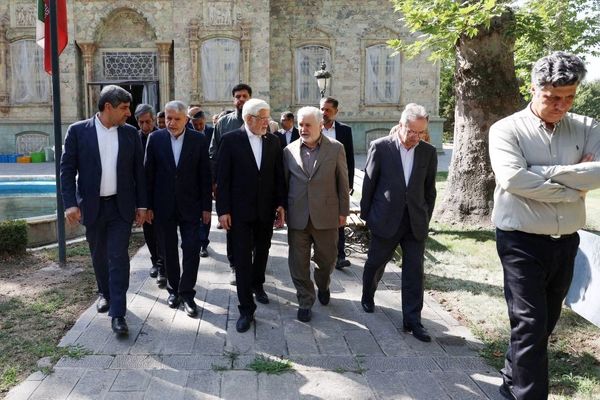 دشمن در جنگ با هویت و تمدن ایرانی شکست خورد