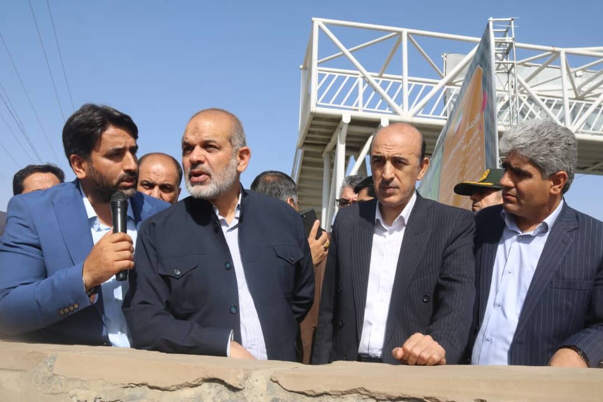 احمد وحیدی وزیر کشور