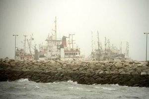 اسکله ذاکری قشم تعطیل شد