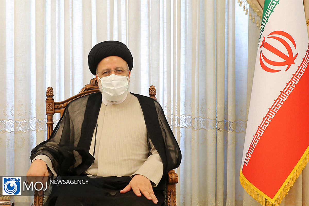 دیدار رییسی پیروز انتخابات ریاست جمهوری با شش کاندید دیگر