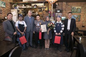 حمایت غافلگیرانه بانک ملت از بچه های کافه داونتیسم