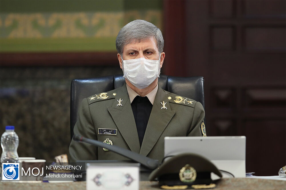اجازه نخواهیم داد دشمنان با تنگ نمودن حلقه اقتصادی، چرخه تولید کشور را متوقف کنند