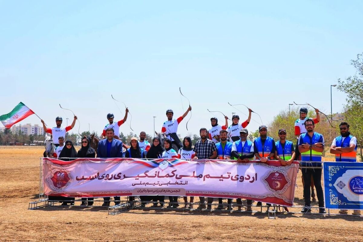 معاون توسعه ورزش بانوان وزارت ورزش و جوانان با حضور در مجموعه سوارکاری نوروزآباد
