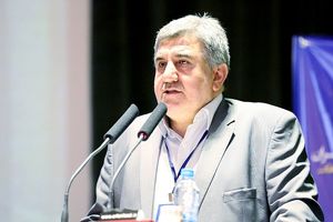 دانشگاه، تعیین کننده‌ترین محور در جبهه جنگ نرم است