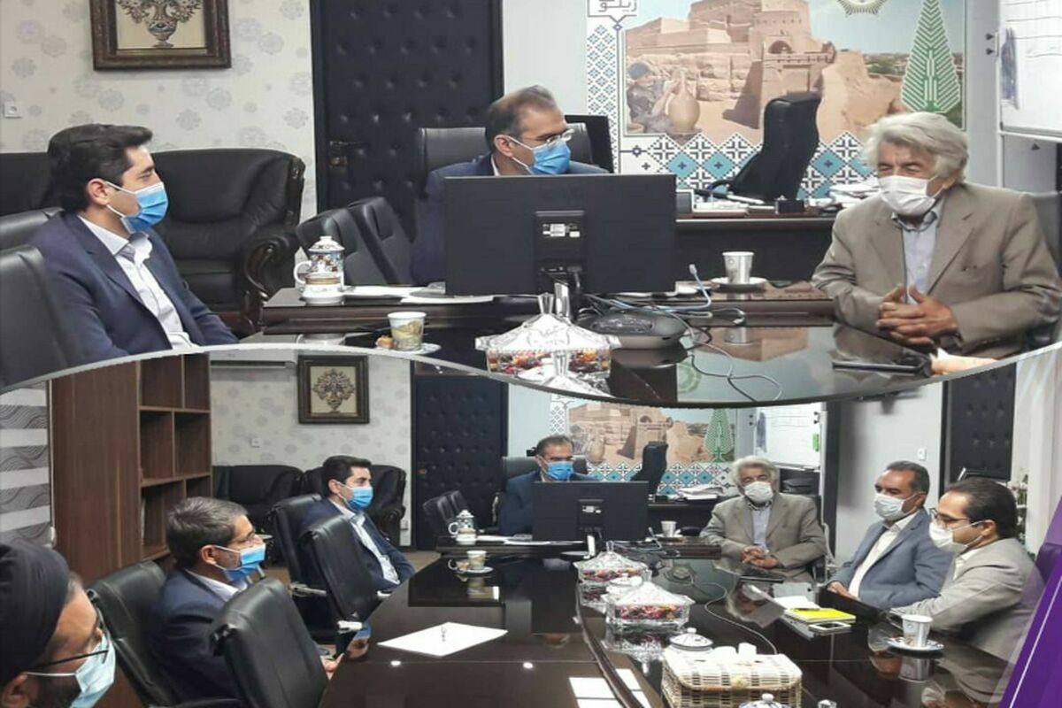 میبد