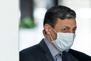 تخصیص هزینه مورد نیاز برای خرید ۱۲ دستگاه اکسیژن ساز از سوی بنیاد مستضعفان