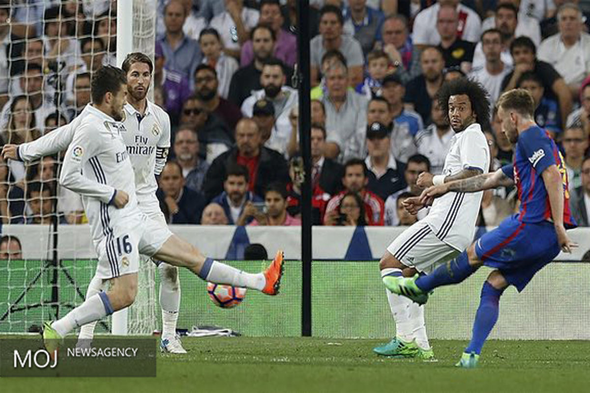 دیدار تیم های فوتبال رئال مادرید و بارسلونا‎  