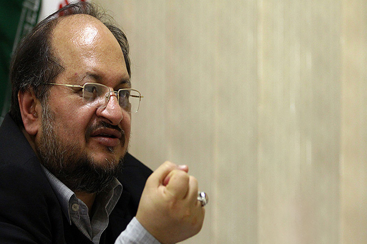 محمد شریعتمداری