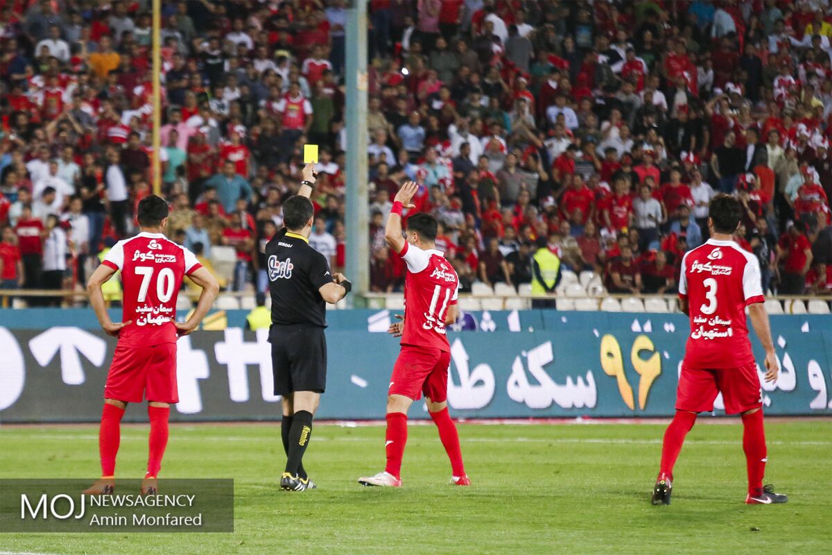 دیدار تیم های فوتبال پرسپولیس و سایپا