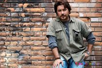 «ماه در مه» و «کتاب باز» را آگاهانه انتخاب کردم / باید به مردم احترام بگذاریم