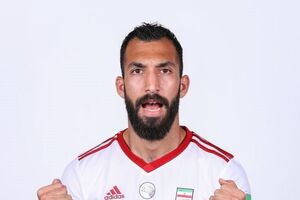 حضور روزبه چشمی به عنوان نماینده ایران در انتخابات فدراسیون فوتبال