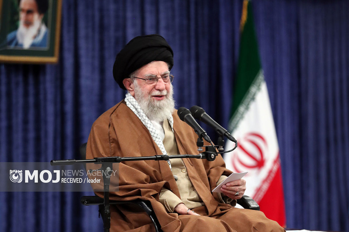 دیدار جمعی از فرماندهان نیروی هوایی و پدافند هوایی ارتش با رهبر انقلاب