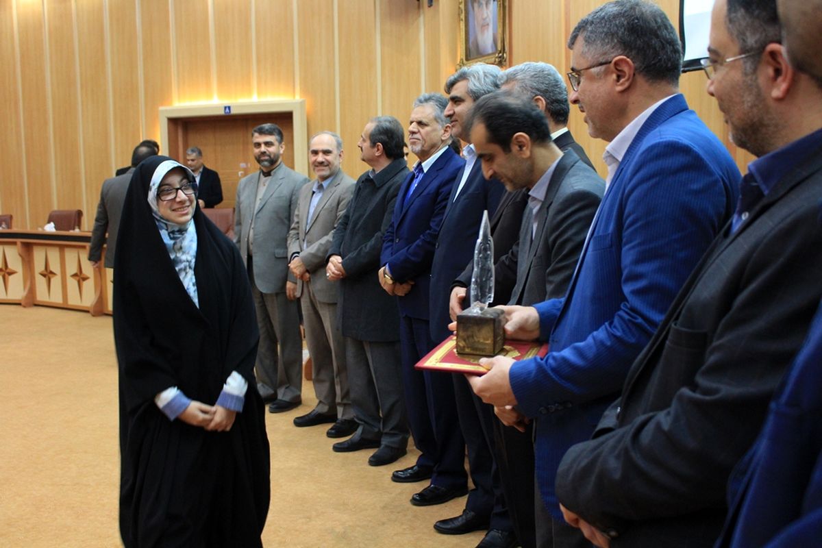 تقدیر از پژوهشگران برتر گیلان1