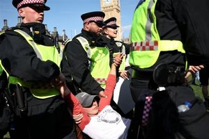 دستگیری حدود ۵۰۰ نفر در جریان اعتراضات حامیان فلسطین در لندن + فیلم