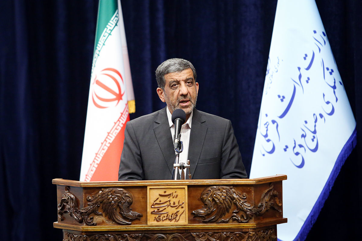 وزیر گردشگری