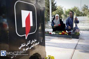 گرامیداشت روز آتش نشان در قطعه شهدای پلاسکو