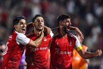 شکست ذوب‌آهن در خانه پرسپولیس با دو گل