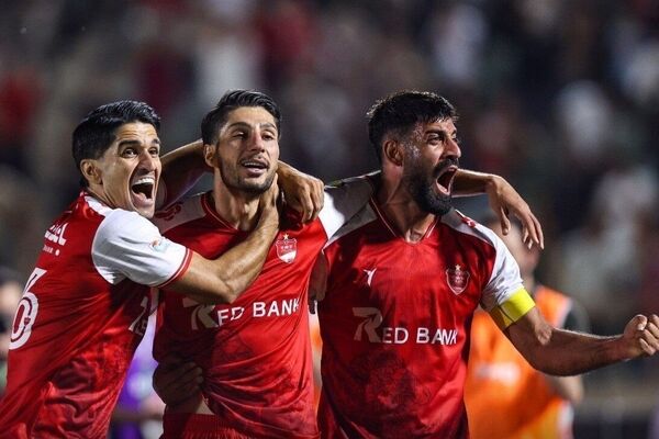 شکست ذوب‌آهن در خانه پرسپولیس با دو گل